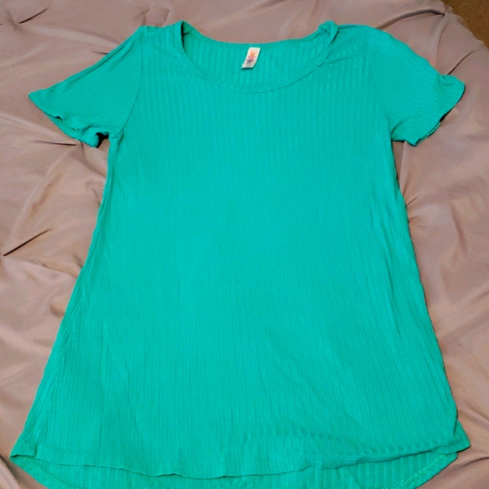LuLaRoe ribbed shirt - L